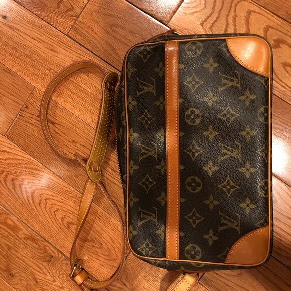 Louis Vuitton authentic Trocadero crossbody - Picture 6 of 8
